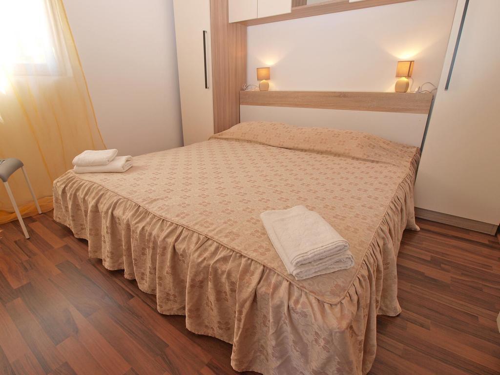Apartments Dvigradska 1103 Πόρετς Εξωτερικό φωτογραφία